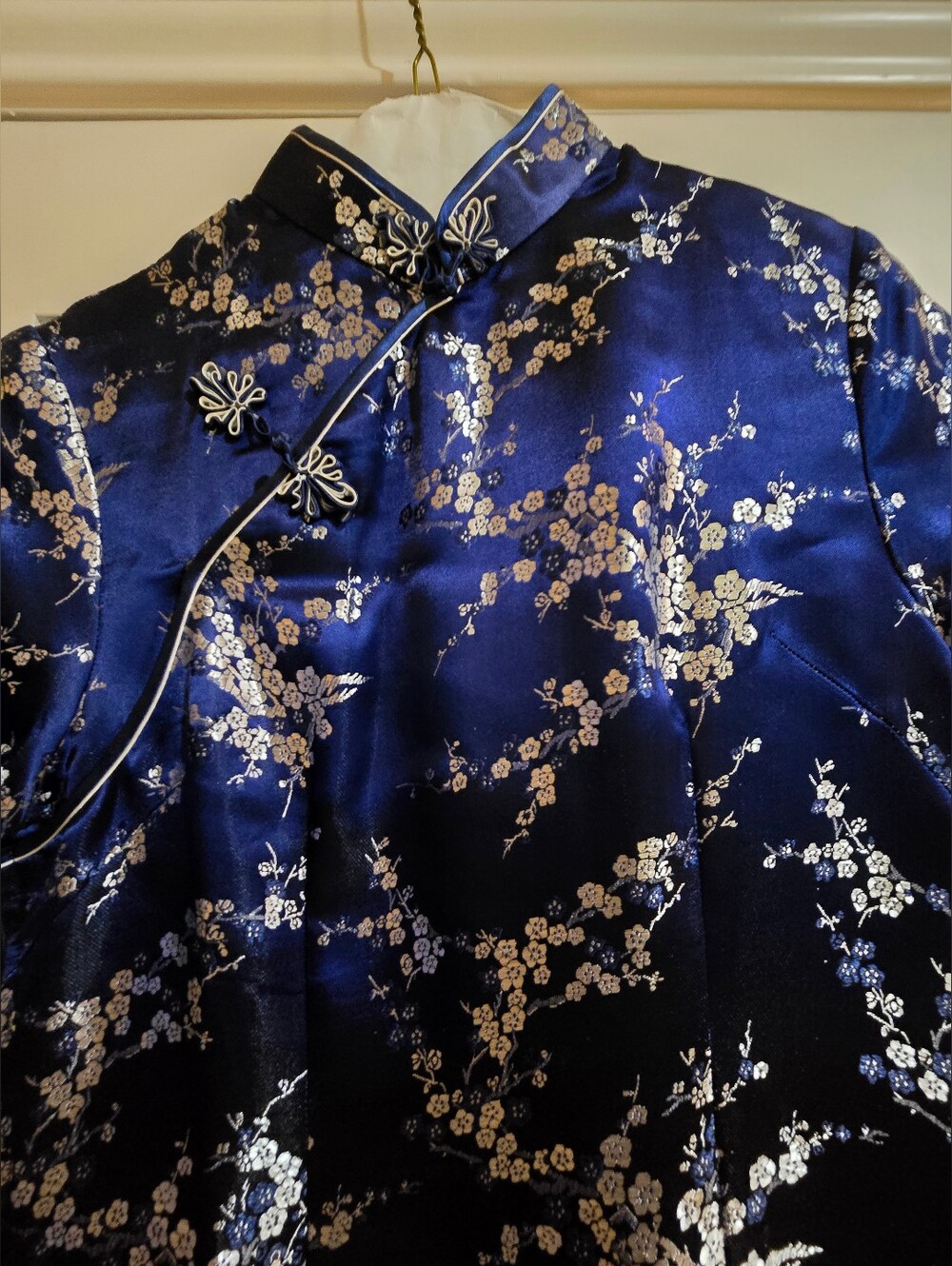 Vintage Qipao with Novelty Misspelled Tag - Size Large
